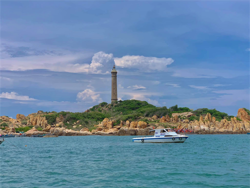 Ke Ga Lighthouse Binh Thuan - Unique check-in coordinates attract young people